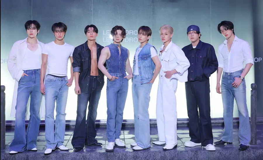 ATEEZ image