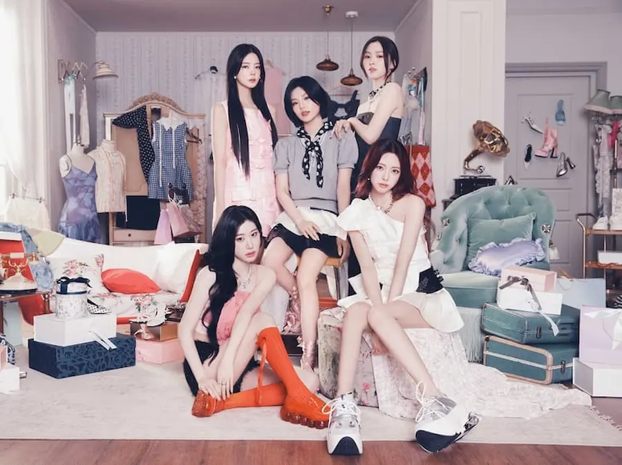 ITZY「ROCK & ROLL