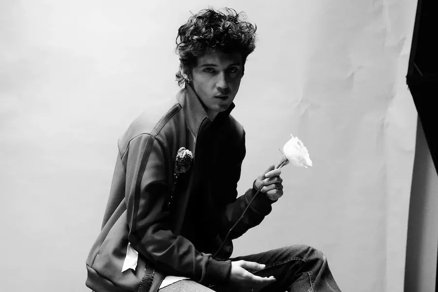 Troye Sivan - She’s the Best