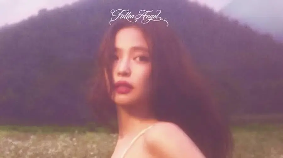 JENNIE「FALLEN ANGEL